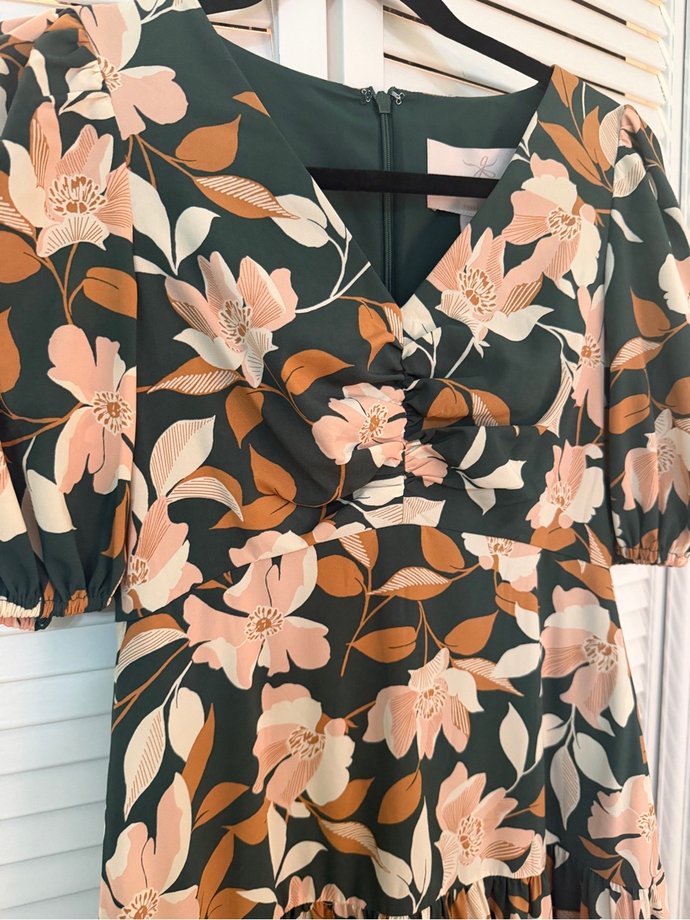 Gal Meets Glam Tegan Forest Green Floral Tiered Dress - Picture 2 of 5
